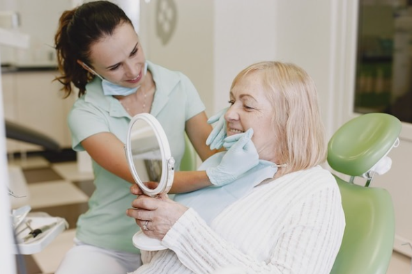 Read more about the article The Complete Guide to Dental Implants in Chula Vista: Procedure and Benefits